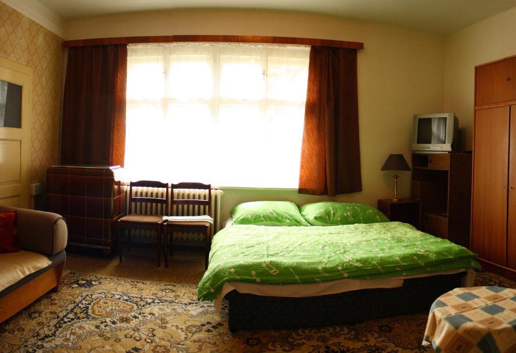 Bungalovy A Ubytovani Ratiborice- Zlic Ceska Skalice Room photo